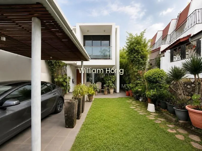 Freehold Corner-Terrace Within 1KM to Nex, Maris Stella & Plmgs image 1 of 10