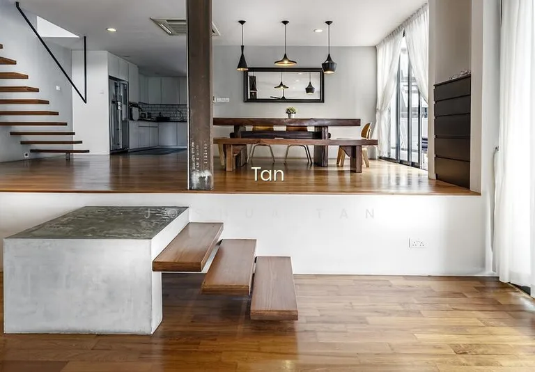 Fh 5,369SQFT Corner Terrace @ Lentor. Move-In Condition, 5 Min Walk to MRT image 1 of 3
