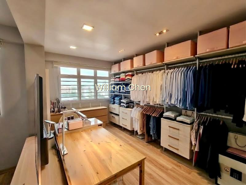 780E WOODLANDS CRESCENT photo 4