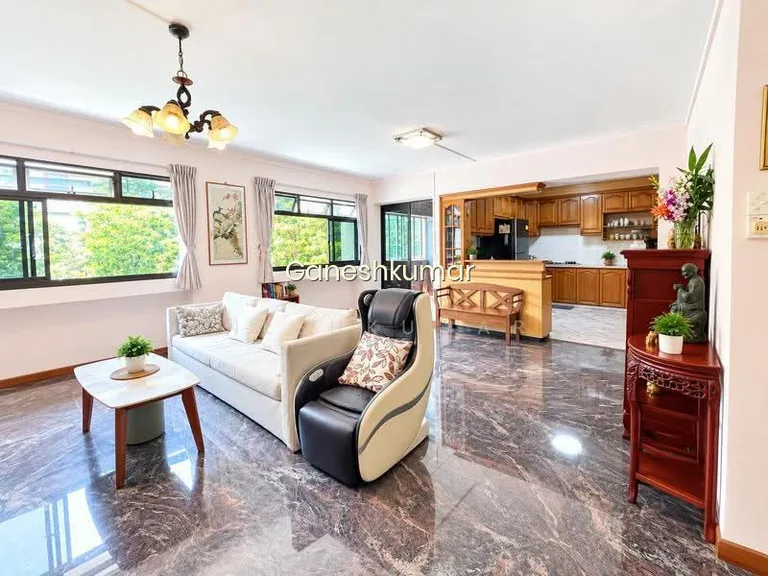 285B Toh Guan Road image 1 of 10