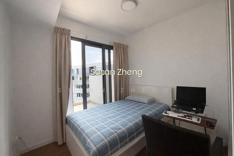 The Lakefront Residences photo 3