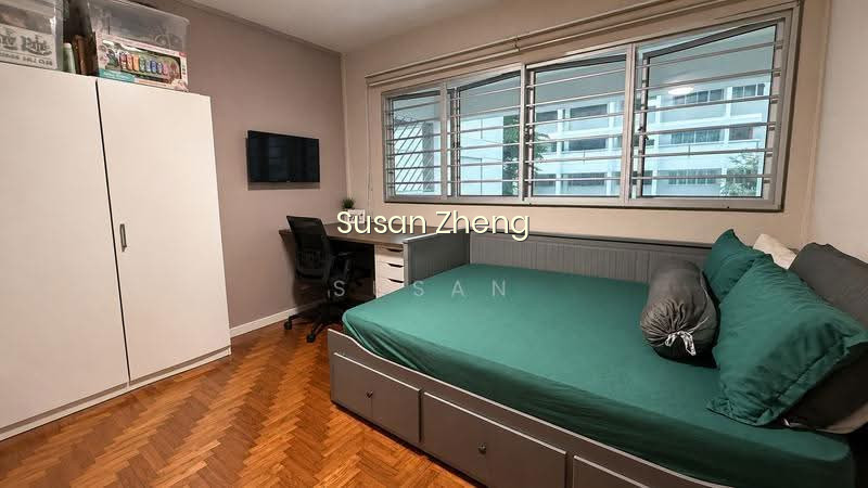 327 JURONG EAST STREET 31 photo 3