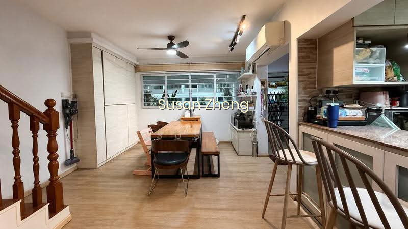 327 JURONG EAST STREET 31 photo 6