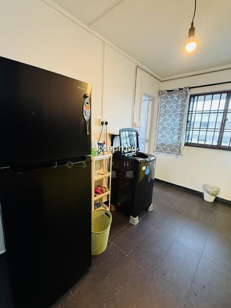 280 YISHUN STREET 22 photo 3