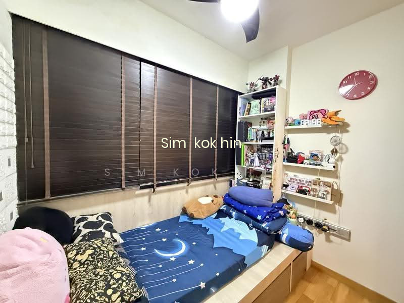 HEDGES PARK CONDOMINIUM photo 4