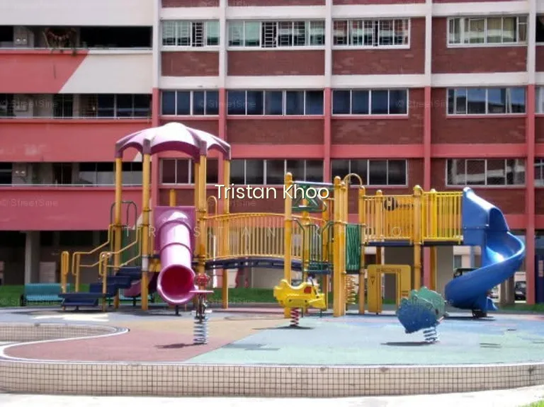 756 Yishun Street 72 image 1 of 10