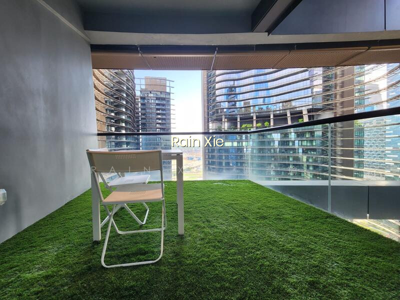 MARINA ONE RESIDENCES image 1 of 10