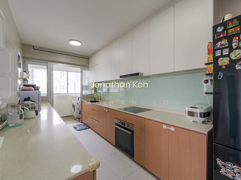 109B CANBERRA WALK photo 4