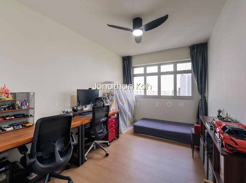 109B CANBERRA WALK photo 6