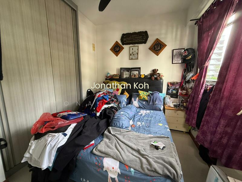 117A CANBERRA CRESCENT photo 2
