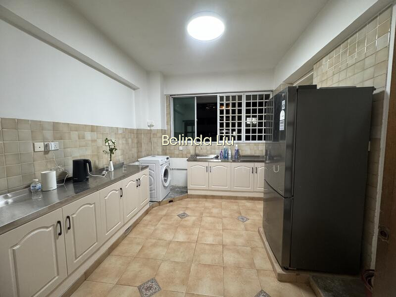LAKEPOINT CONDO image 1 of 10