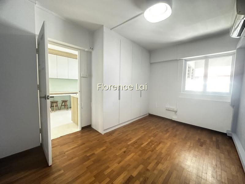 536 UPPER CROSS STREET image 1 of 10