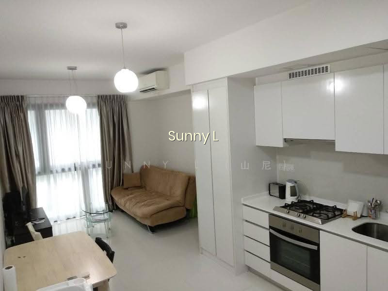 THE LAKEFRONT RESIDENCES photo 4