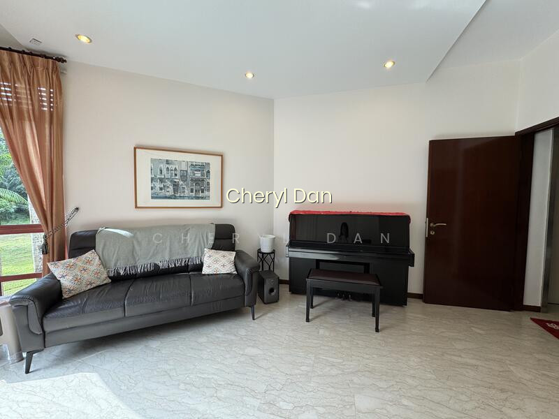 THE EDGEWATER photo 3