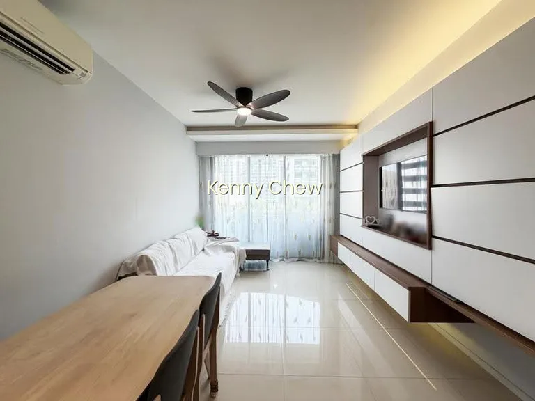 308B Punggol Walk image 1 of 8