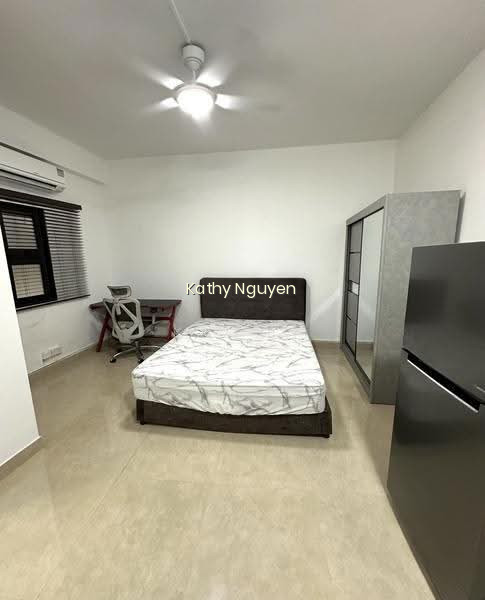 RENOVATED STUDIO APARTMENT NEAR DAKOTA/ ALJUNIED MRT image 1 of 8