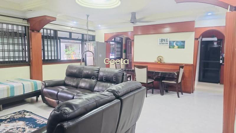 239 COMPASSVALE WALK