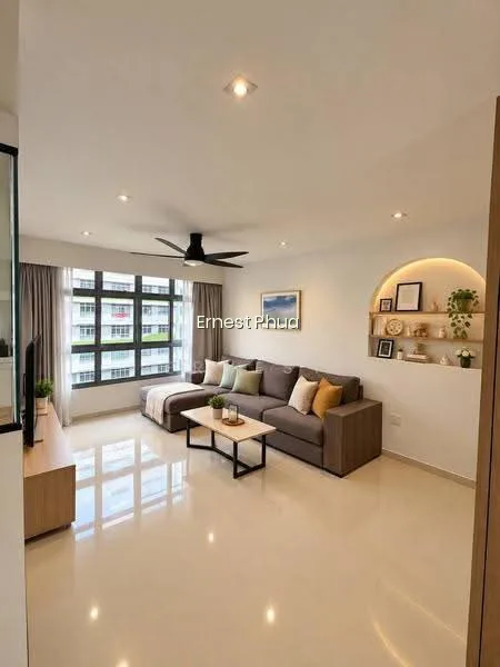 620B Tampines Street 61 image 1 of 8