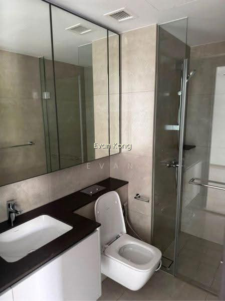 Rare Mixed-Dev Condo 2BEDDER5MINS Walk to Bedok MRT & Mall Top Schools photo 3