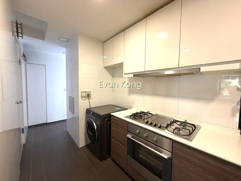 Spacious 4BEDDER Condo 1755SQFT 16MINS Walk to Nex & MRT photo 3