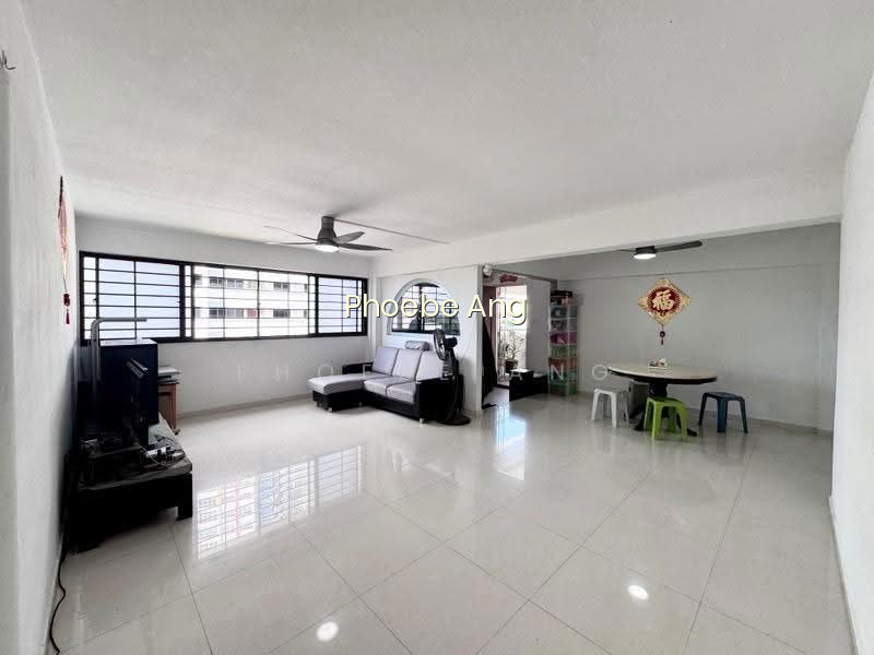 52 TEBAN GARDENS ROAD image 1 of 10