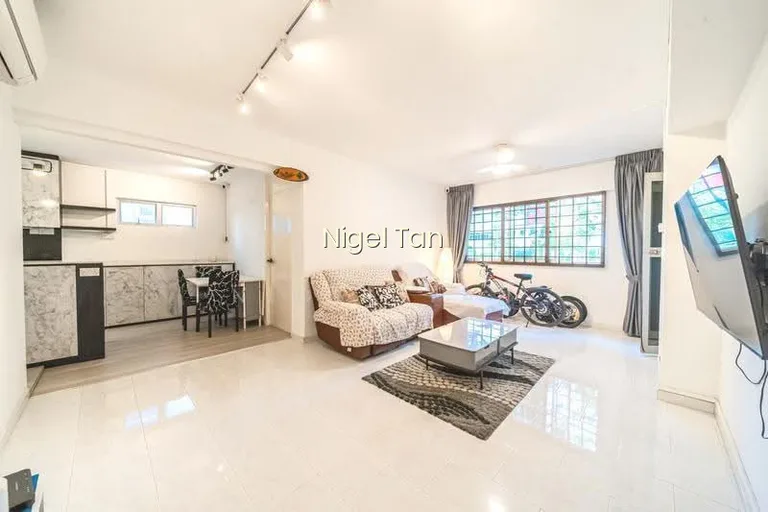 481 Pasir Ris Drive 4 image 1 of 10