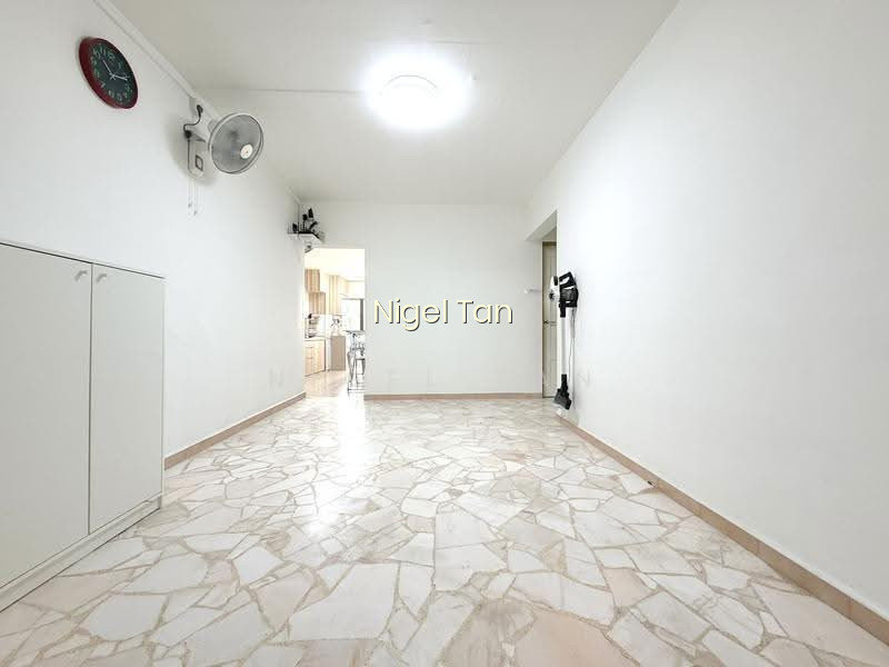 545 JURONG WEST STREET 42 image 1 of 10