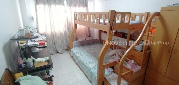 855 WOODLANDS STREET 83 photo 4