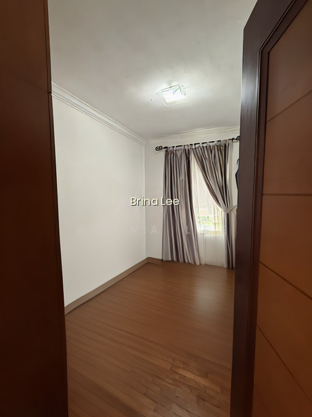 YISHUN EMERALD photo 3
