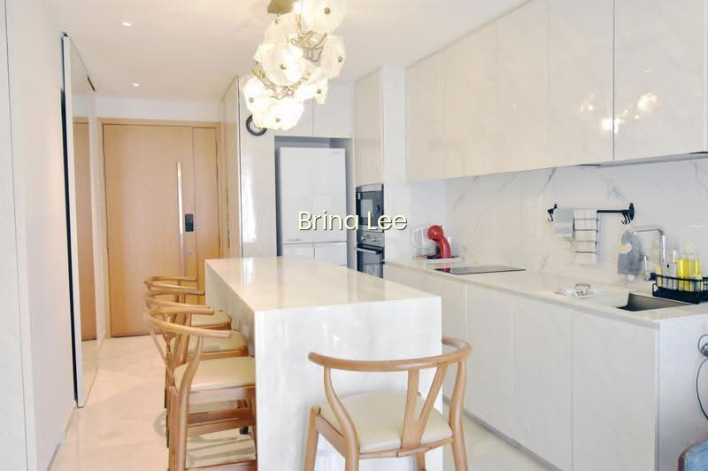 WHITESCAPE photo 2