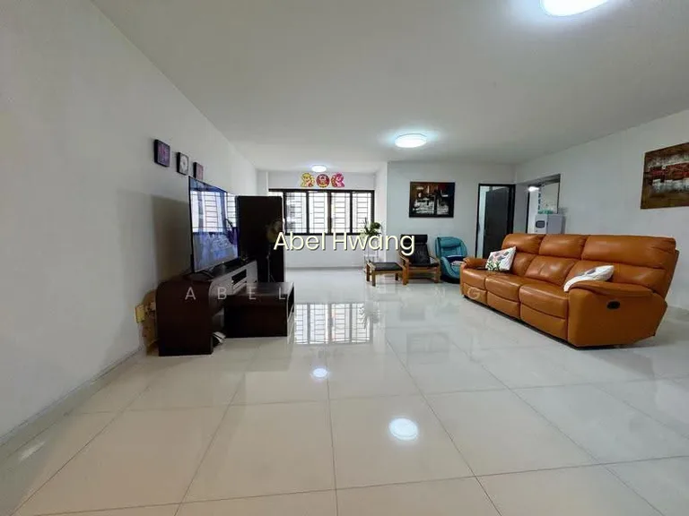 323C Sengkang East Way image 1 of 10