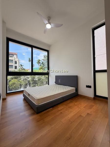 PEAK RESIDENCE photo 3