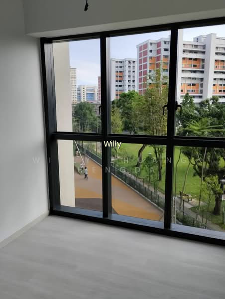 RIVERFRONT RESIDENCES photo 3