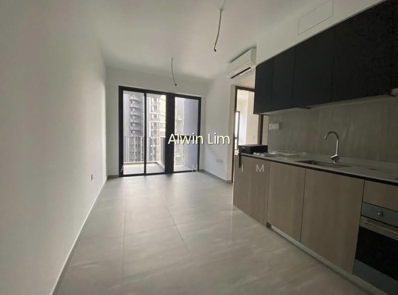 Grandeur Park Residences image 1 of 10