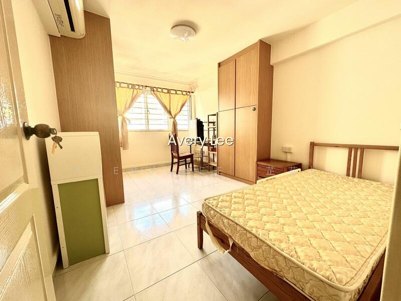 240 YISHUN RING ROAD photo 3
