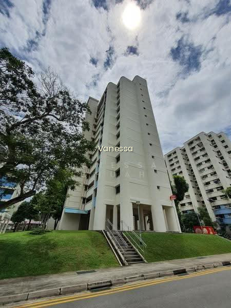 321 HOUGANG AVENUE 5 photo 3