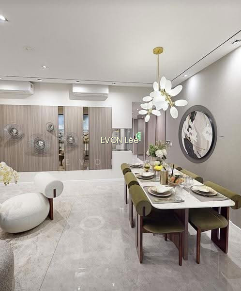 Rare Freehold Penthouse Near Boon Keng MRT Station!