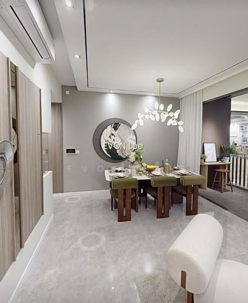 Rare Freehold Penthouse Near Boon Keng MRT Station! photo 6