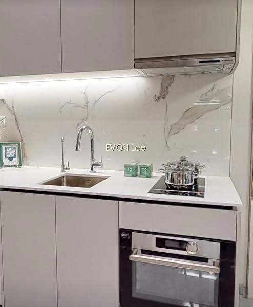 Rare and Spacious 1-Bedroom Unit Next to MRT Station photo 4