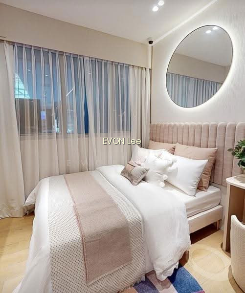 Rare and Spacious 1-Bedroom Unit Next to MRT Station photo 6