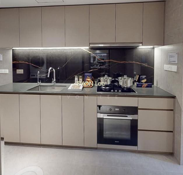 Huge $100,000 Discount! Near MRT Station photo 3