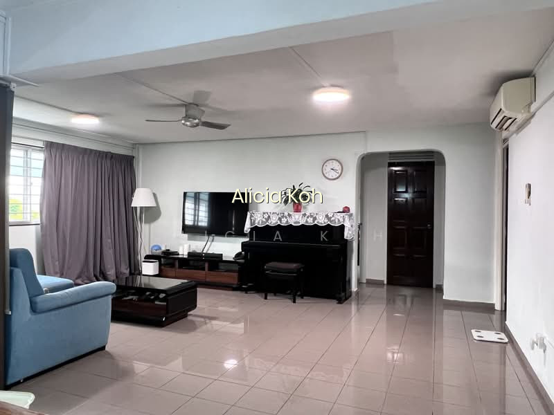 329 BUKIT BATOK STREET 33 image 1 of 10