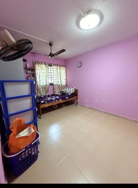210 BOON LAY PLACE photo 4