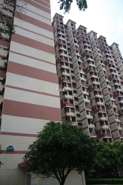 210 BOON LAY PLACE photo 6