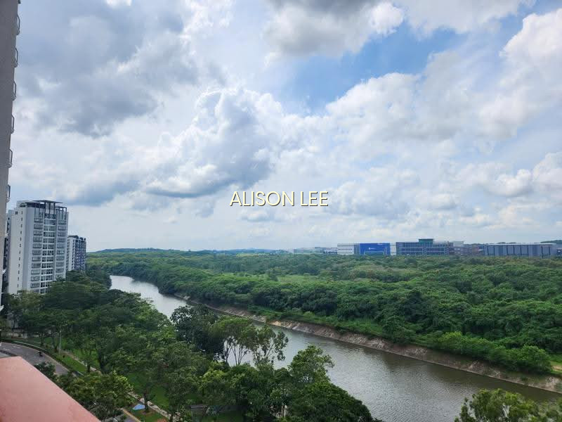 RIVERFRONT RESIDENCES photo 2