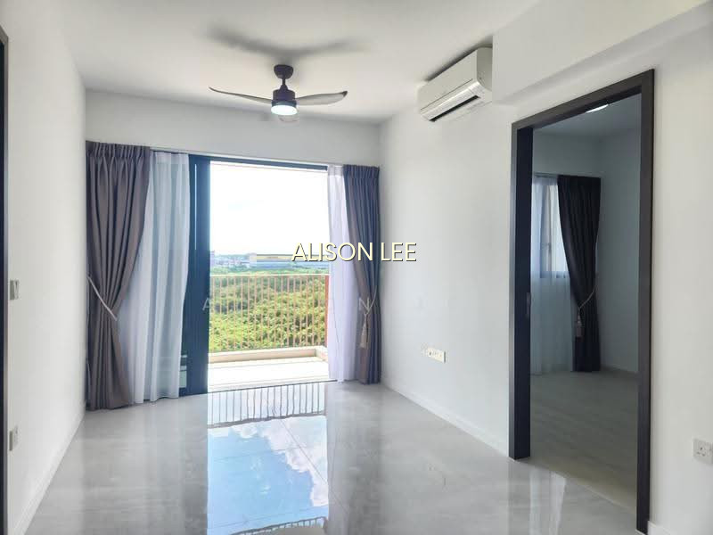 RIVERFRONT RESIDENCES photo 3