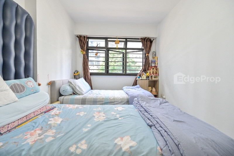 546B SEGAR ROAD photo 4