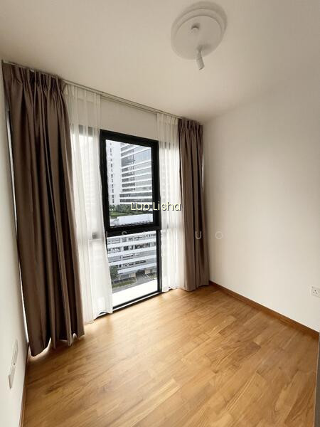 UPTOWN @ FARRER photo 3