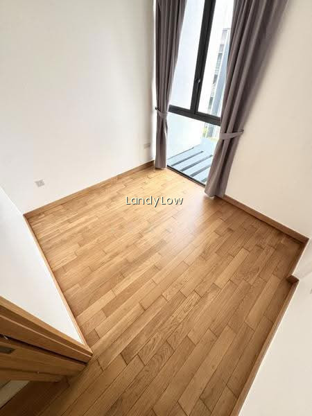 HEDGES PARK CONDOMINIUM photo 6