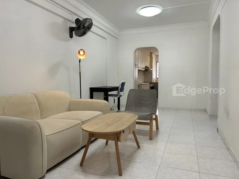 102 Jurong East Street 13 image 1 of 5